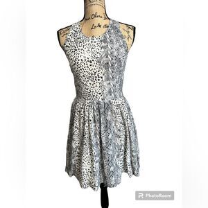 Joie Bernadine leopard print silk dress size small‎ party cocktail summer vacay